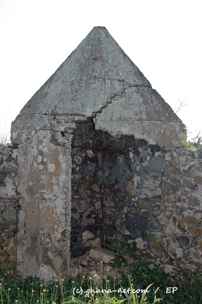 Defense Wall part of Dutch Fort Batenstein, Butree